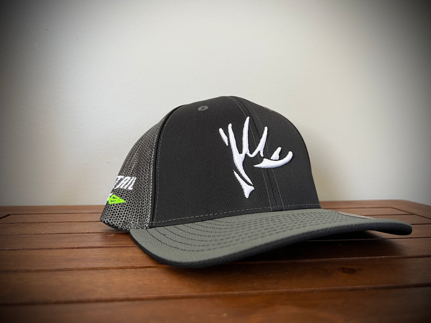FlexFit antler logo