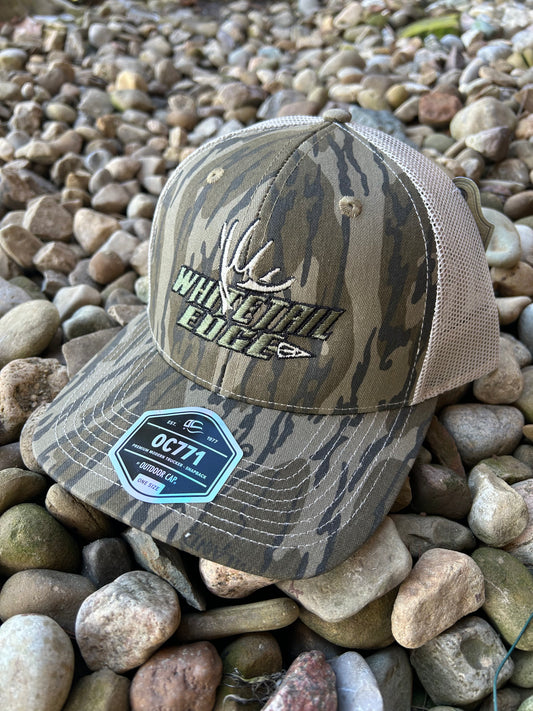 Mossy oak Bottomland/tan with darker logo